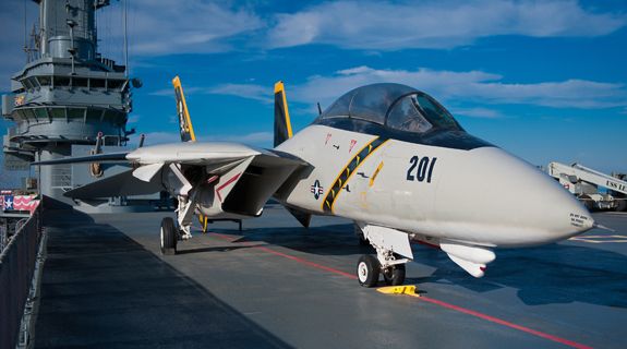 F 14 TOMCAT USS LEXINGTON